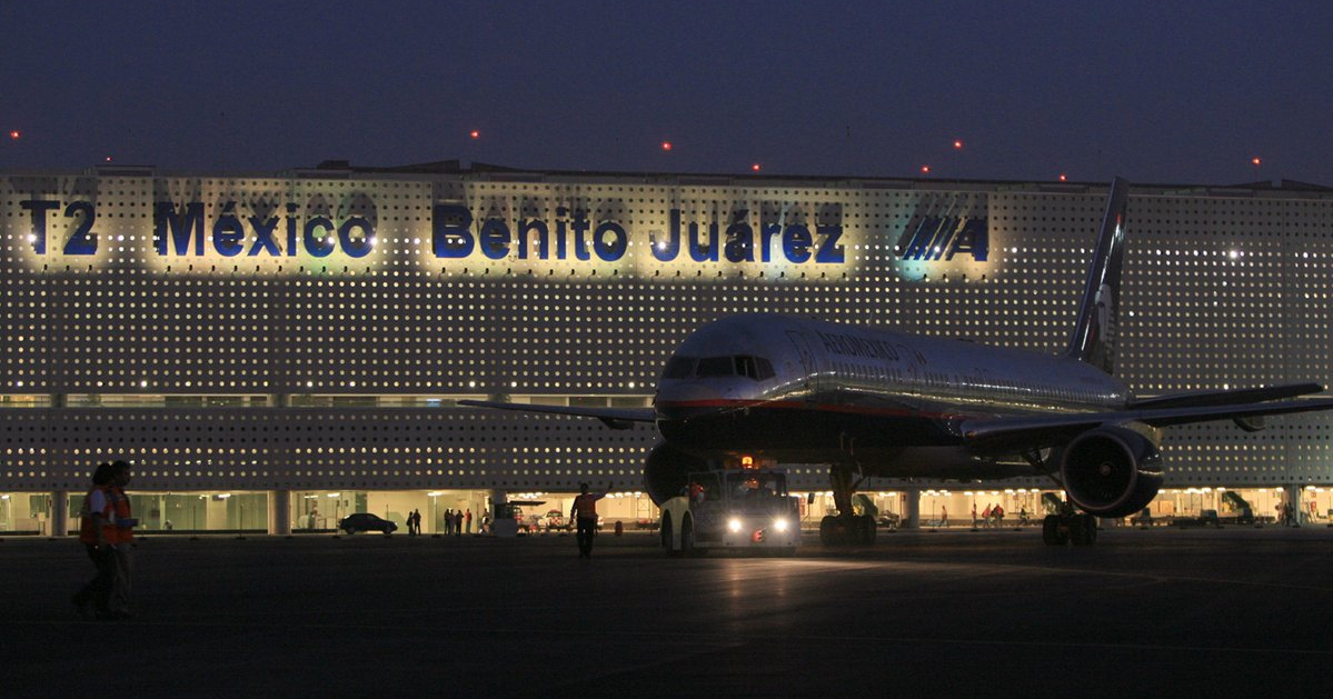 Guía del Aeropuerto Benito Juárez (México) 2025: WiFi, Salas VIP y Transporte
