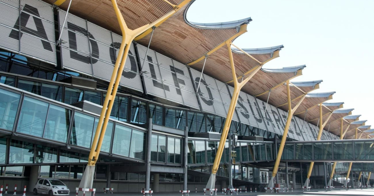 Guía Aeropuerto de Barajas (Madrid) 2025: WiFi Gratis Ilimitado y Salas VIP